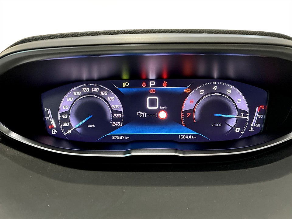 Bild på Peugeot 5008 GT 1.2 PT 130hk Aut B-KAMERA CARPLAY 7-SITS
