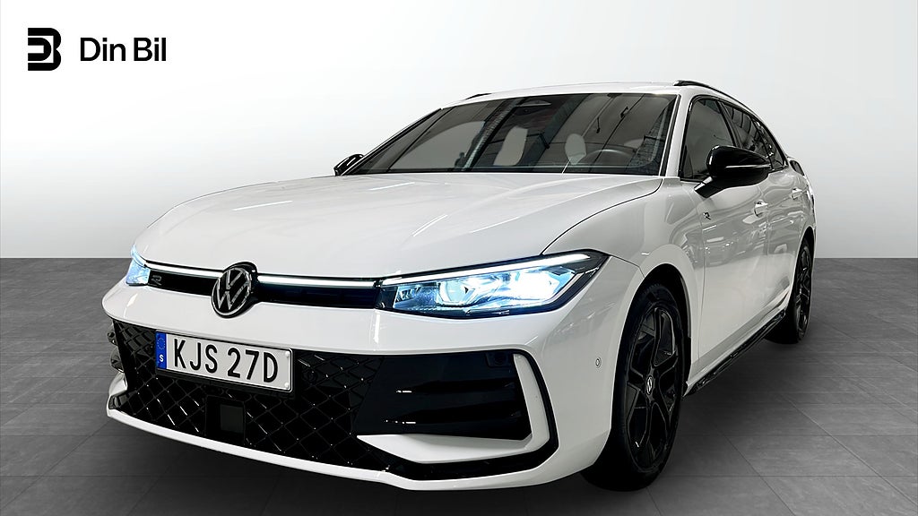 Volkswagen Passat TDI193 4M DSG R-Line Black Värmare/Drag