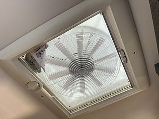 Husbil-halvintegrerad Dethleffs GLOBEBUS PERFORMANCE 4X4 T46 27 av 30