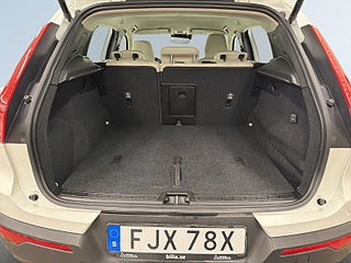 Volvo XC40 T3 Momentum Advanced S&V-hjul/360/Keyless/Carplay/Navi – bild 12