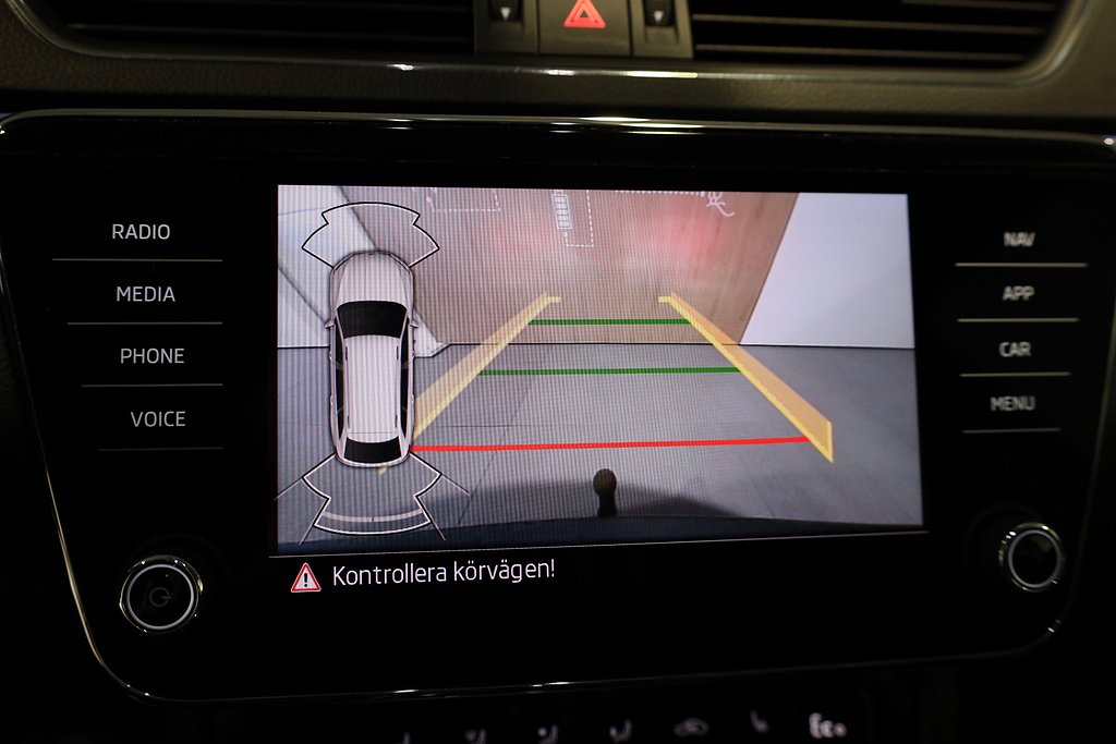 Skoda Superb iV Kombi 1,4 Plug-in Hybrid Business Edition 2021
