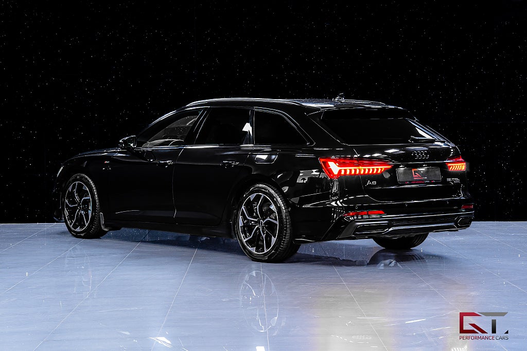 Audi A6 Avant 55 TFSI e S-Line Cockpit Optikpaket Dragkrok ACC