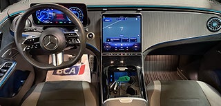 SUV Mercedes-Benz EQE SUV 11 av 11