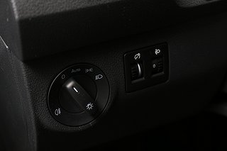 Transportbil - Skåp Volkswagen Caddy 9 av 15