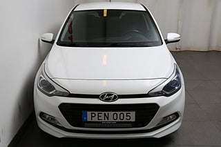 Halvkombi Hyundai i20 6 av 27