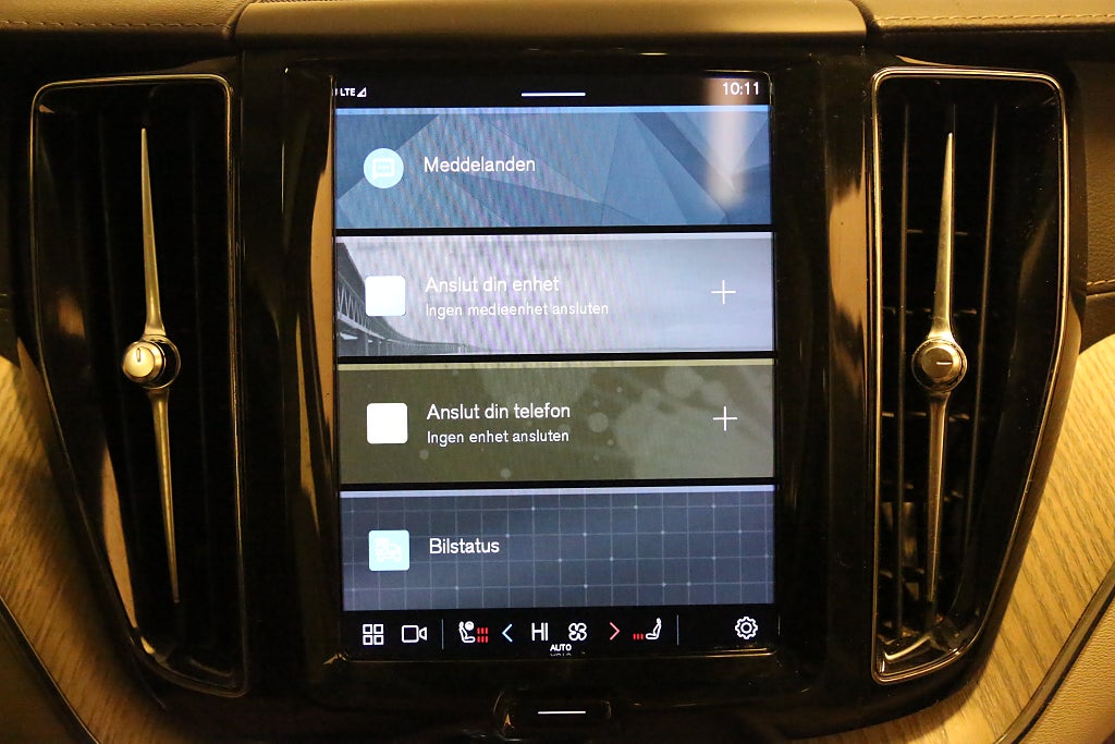 Volvo XC60 Recharge T6 Inscription AWD Pano Skinn Orrefors Drag