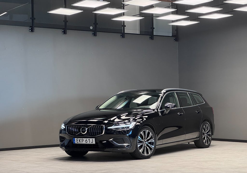 Volvo V60 Recharge T6 AWD / Drag / Backkamera