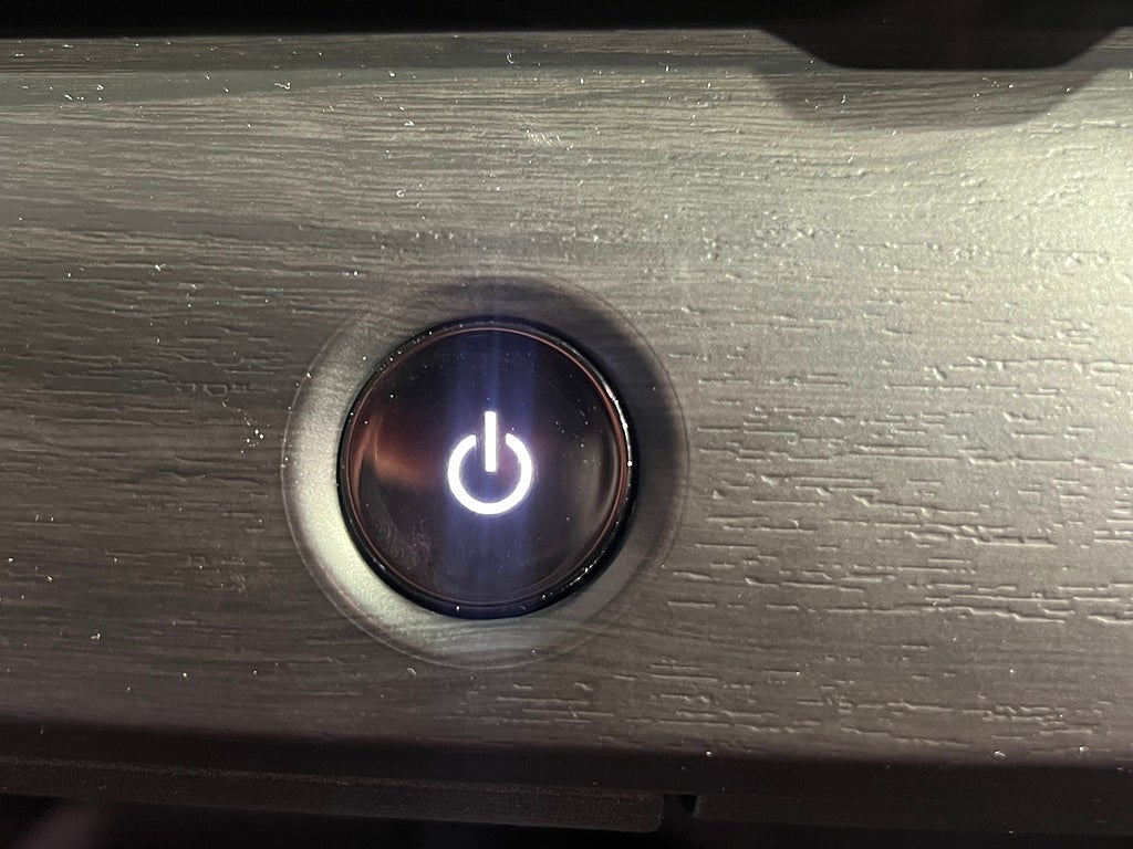 Nissan Ariya Advance 63kWh 218hk | Moms | 40mils räckvidd