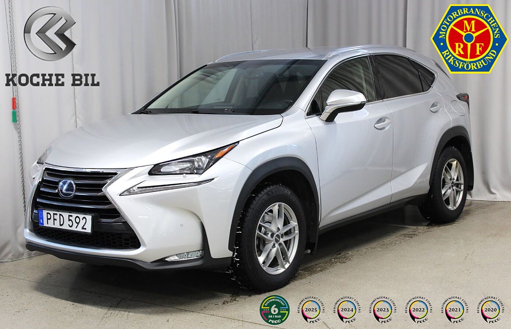 Lexus NX 300h AWD Business Line, Drag, Skinn. S&V-hjul 3.99%