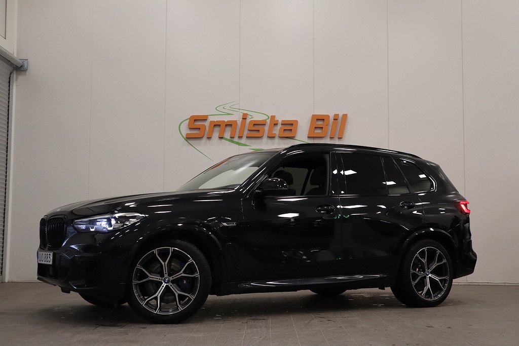 BMW X5 xDrive45e Plug-in M Sport PANO LUFTFJ DRAG MOMS 394hk 