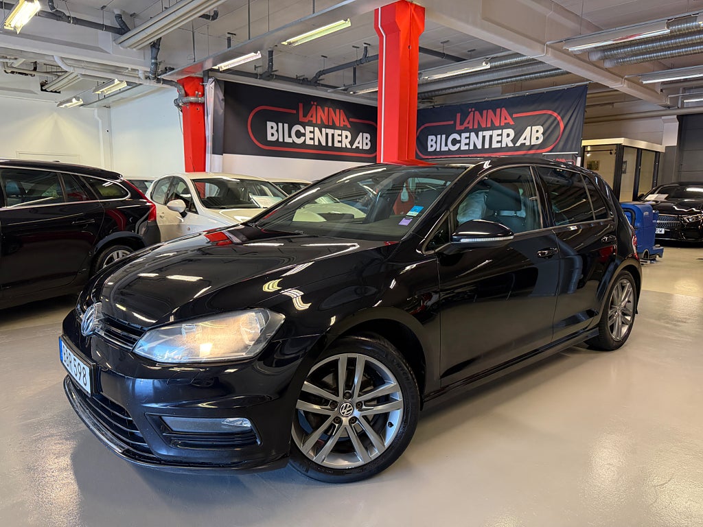 Volkswagen Golf 1.4 TSI Aut R-Line Drag Backkamera Låg års