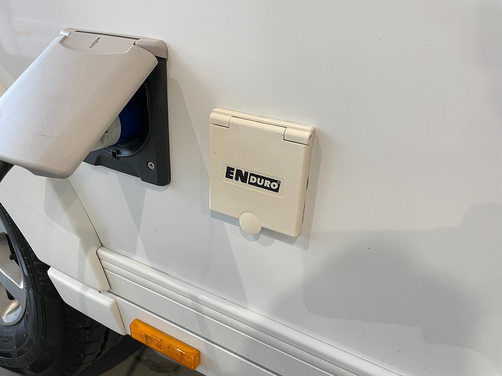 Adria Adora 573 PT / ALDE / Tält / Mover / Barnkammare /  - Adria