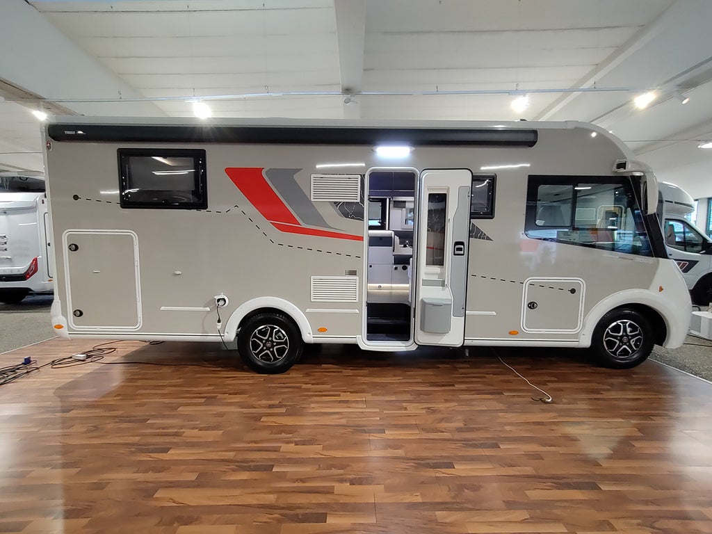 CHALLENGER 3048 Graphite Edition M26 - Fiat Ducato 2.2L 140 HK Manuell