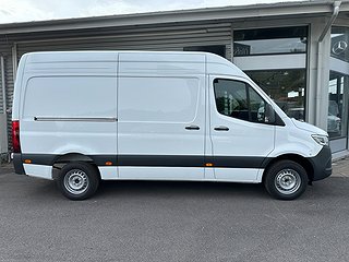 Transportbil - Skåp Mercedes-Benz Sprinter 12 av 22