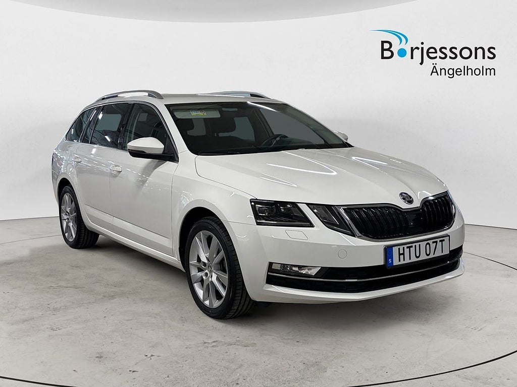 Skoda Octavia Kombi 1,0 TSI 115 HK STYLE Drag Värm