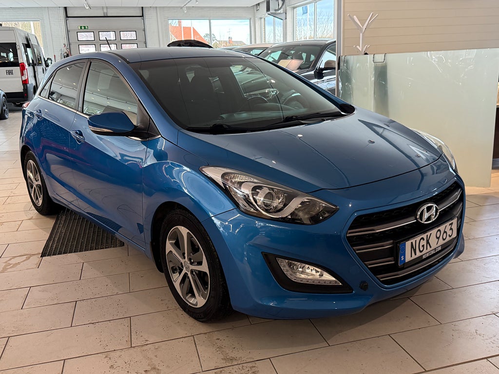 Hyundai i30 5-dörrar 1.6 GDI Comfort Euro 3 | MV | V-Hjul