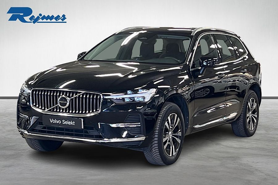 Volvo XC60 Recharge T6 Core Edition/ Dragkrok/Panorama