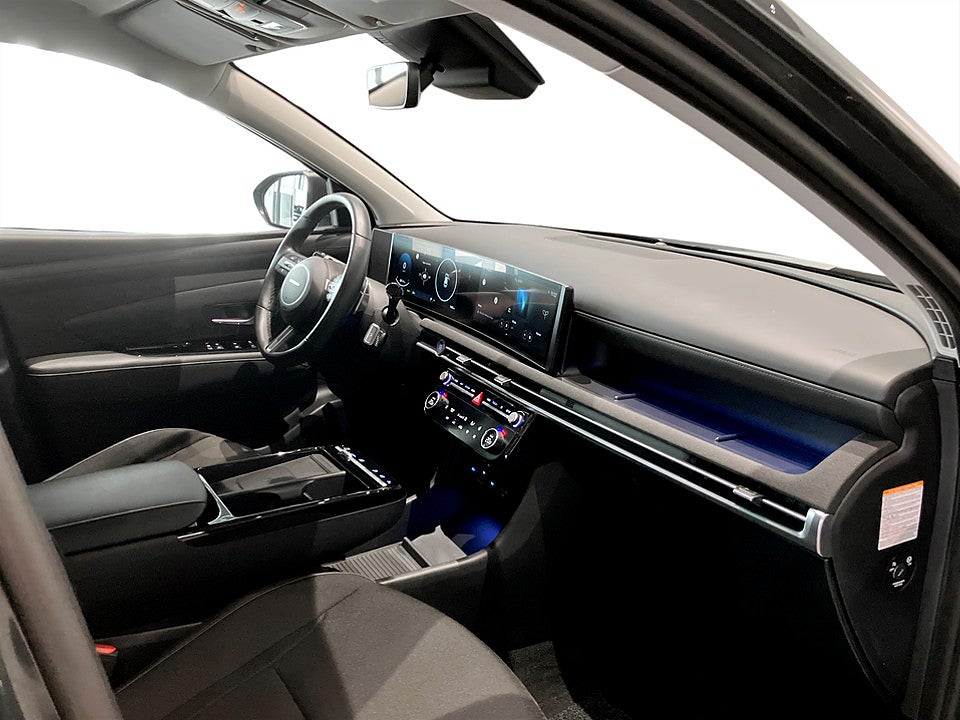Bild på Hyundai Tucson Essential Hybrid 215hk Aut 4WD B-KAMERA CARPLAY