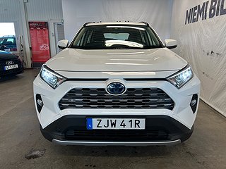 Toyota RAV4 Hybrid AWD-i E-CVT Active S&V-däck/M-värm/Kamera