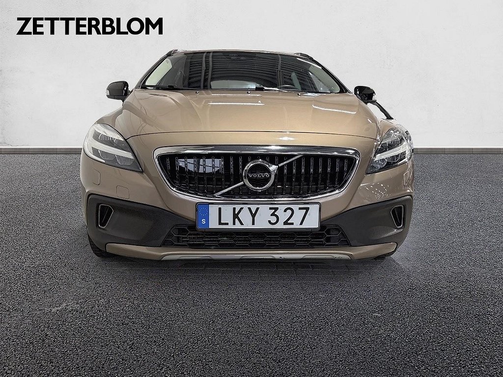 Halvkombi Volvo V40 Cross Country 5 av 19