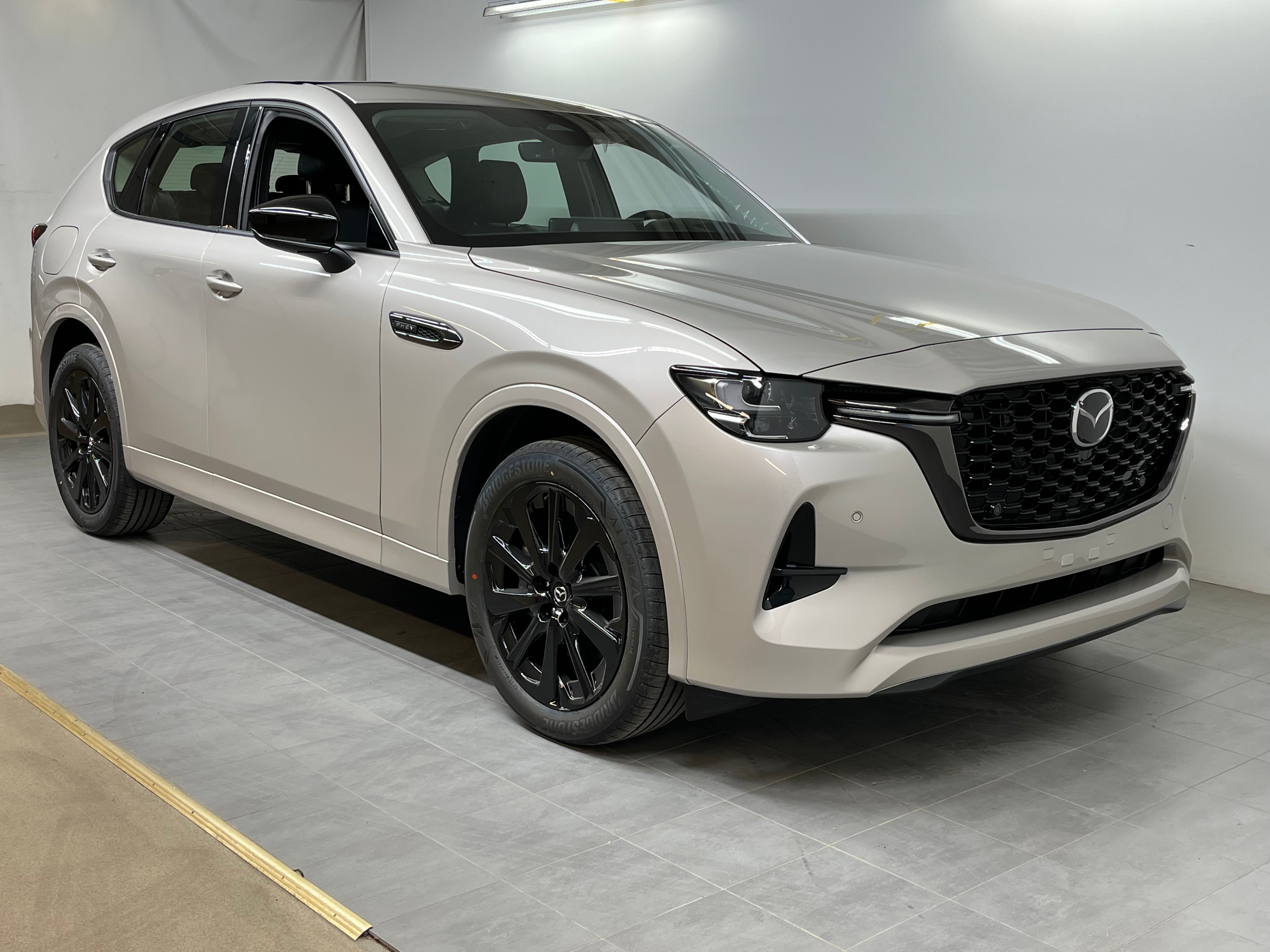 Mazda CX-60 3.3 DE Homura A8 AWD 254hk 2026, kuva 2/33