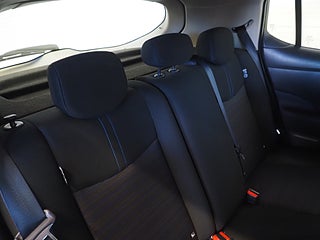 Halvkombi Nissan Leaf 12 av 22