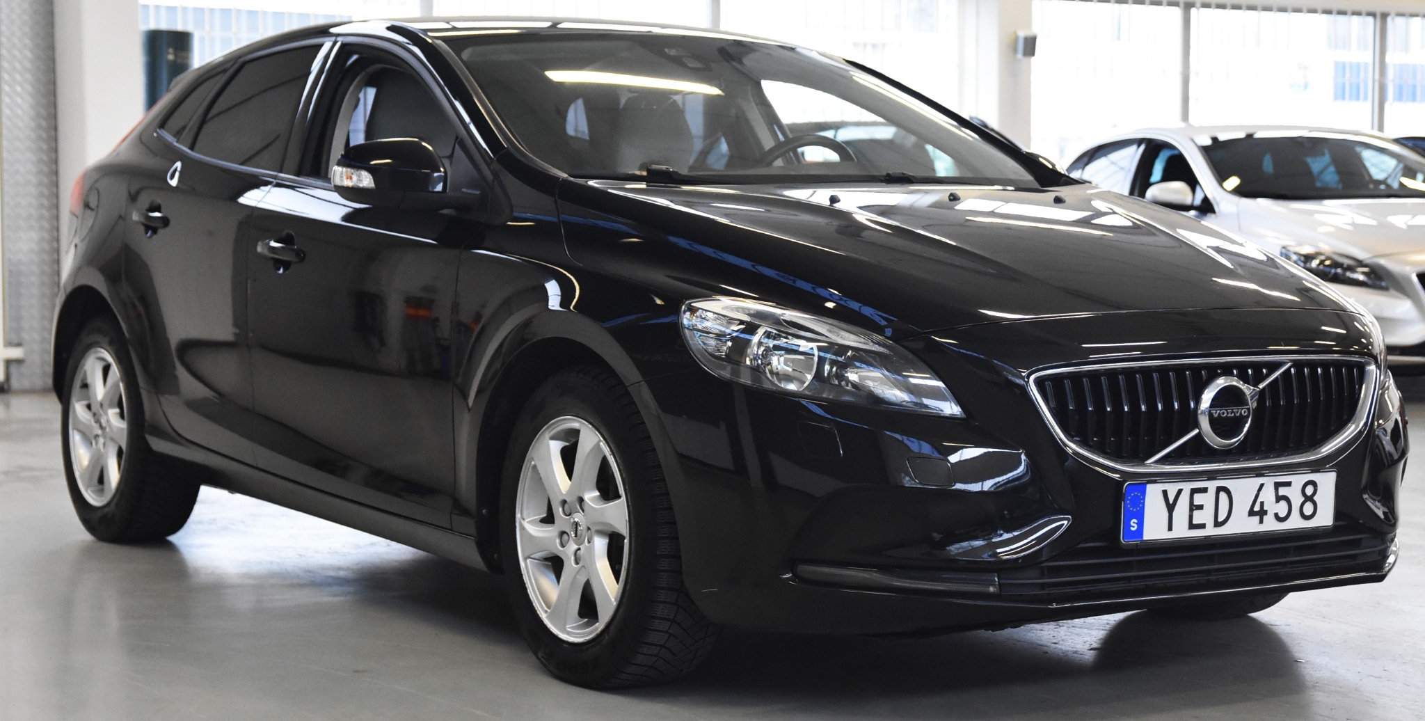 Volvo V40 T2 Geartronic Kinetic Euro 6 2017, bild 2/41