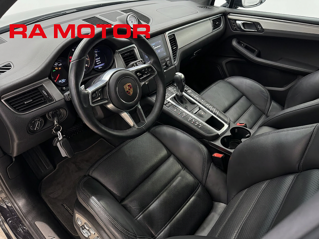 Porsche Macan Turbo 400hk |Sport Chrono|Pano|Bose|PDLS+|Värmare| 2018