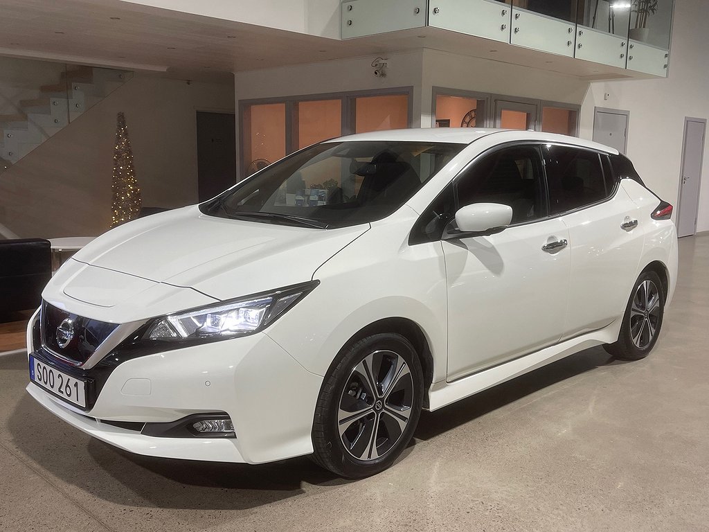 Nissan Leaf 150hk 40kWh N-connecta (360, Navi, Adaptiv)