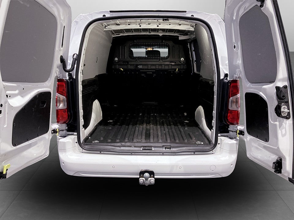 Bild på Peugeot Partner PRO+ 1.5 BHDi 130hk Aut L2 KAMPANJRÄNTA 3,99%