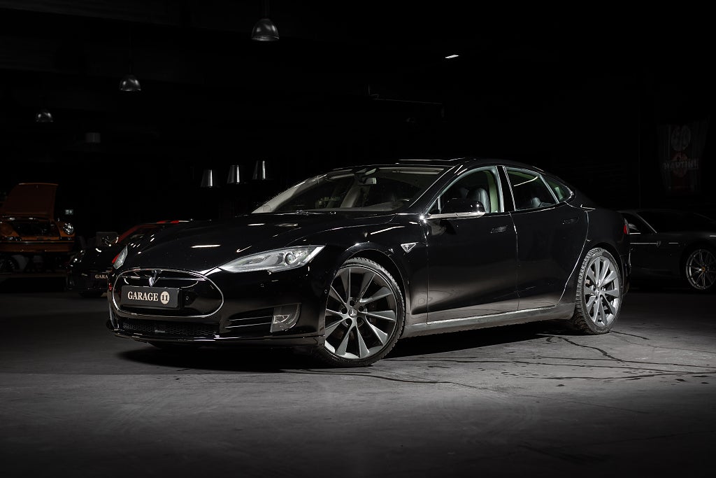 Tesla Model S / 70D / Free Supercharge / Panoramatak 