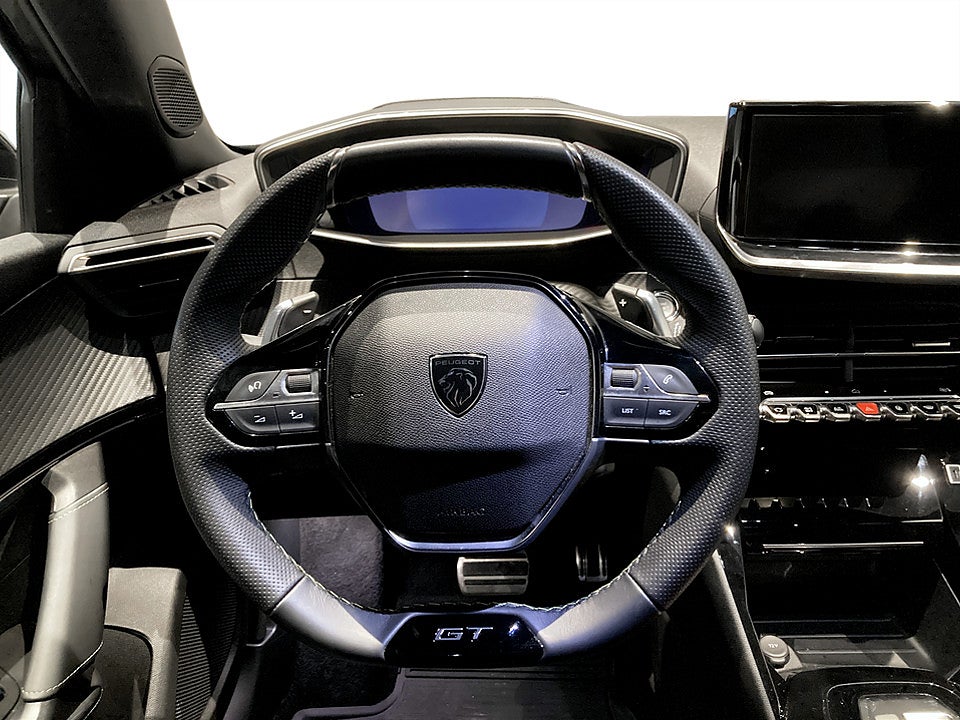 Bild på Peugeot 2008 GT 1.2 PT 130hk Aut - PL 24 månader/2000 mil