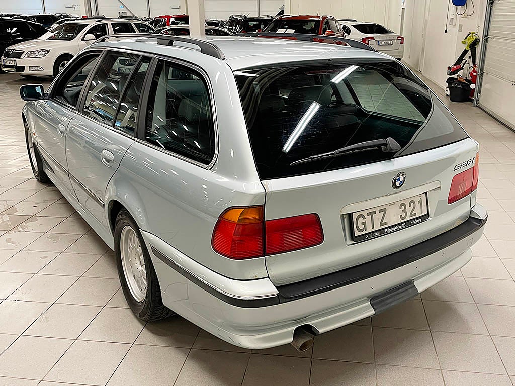 BMW 528 i Touring 193Hk