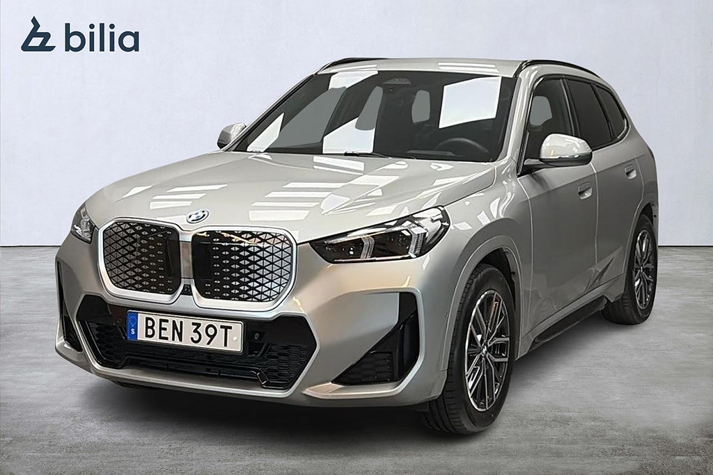BMW X1 i eDrive20/M-Sport/HuD/360°/Drag