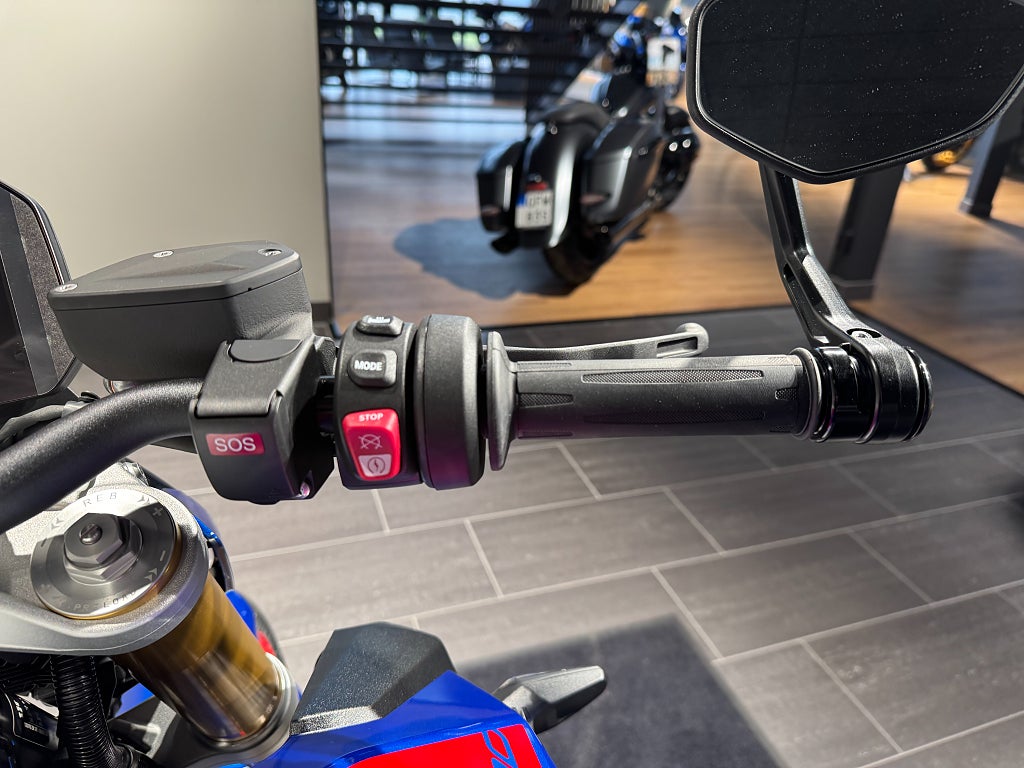 BMW F900R/Ord pris: 138.395kr/Nu: 127.900kr/100mil/Sport