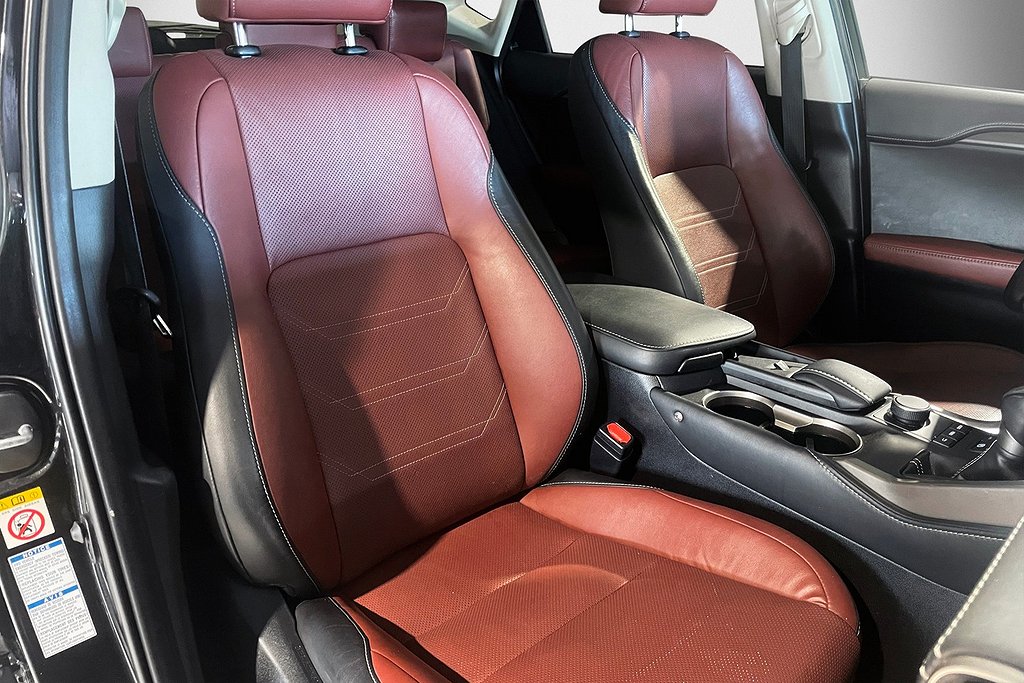 Lexus NX 300h AWD 2.5 AWD| BUSINESS | PREMIUM | LÄDER 2016