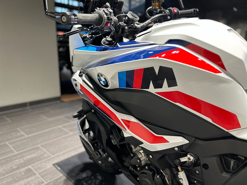 BMW M1000XR / Service-avtal / 26-års modell