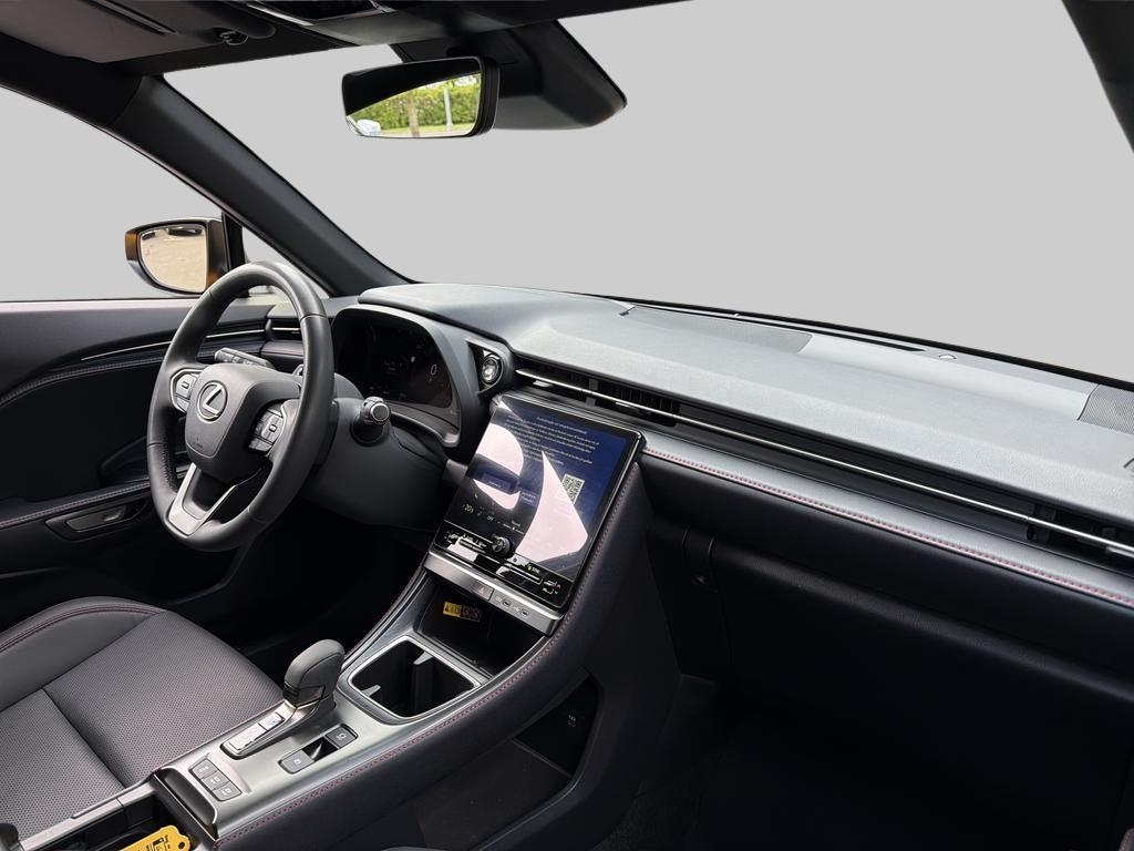 Lexus LBX 1.5 E-CVT Emotion Premium 2024, kuva 6/38