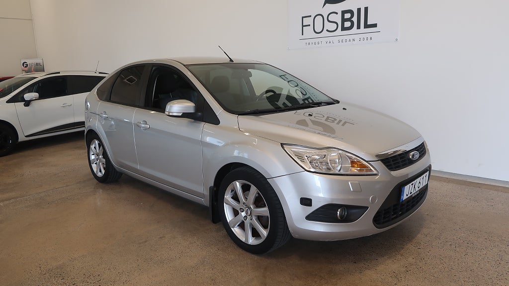 Ford Focus *RÄNTEKAMPANJ 3.45%* 1.6 TDCi Platinum Drag-Nyservad