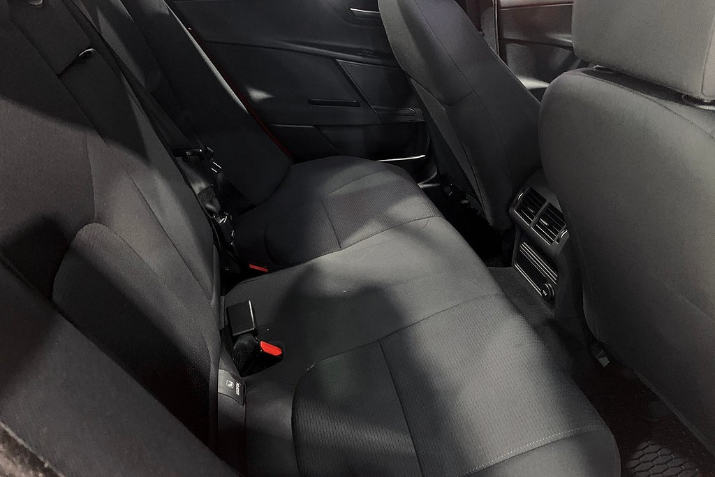 Jaguar XE 20d 180hk Automat | Dieselvärmare | 2018