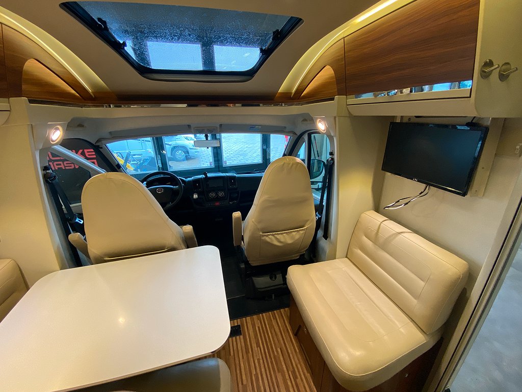 Adria Coral Supreme S 670 SL / ALDE / Dragkrok / Fint skick! - Adria