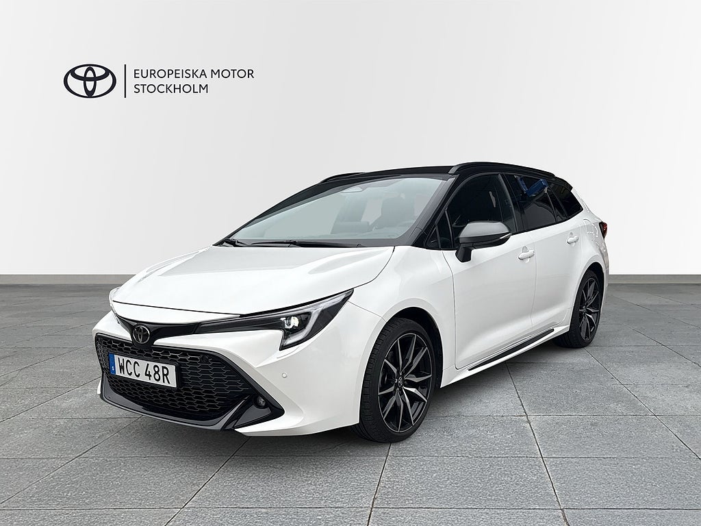 Toyota Corolla 2.0 HSD TS GR Sport Bi-Tone / V-Hjul / 895mil