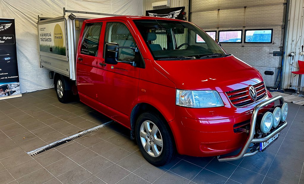 Volkswagen Transporter Dubbelhytt T30 2.5 TDI Euro 3 Aut Nybes