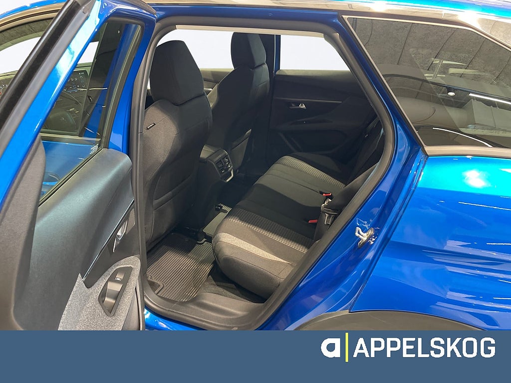 Bild på Peugeot 3008 Active Puretech 130 hk |RÄNTA 3,99%|V-HJUL INGÅR|