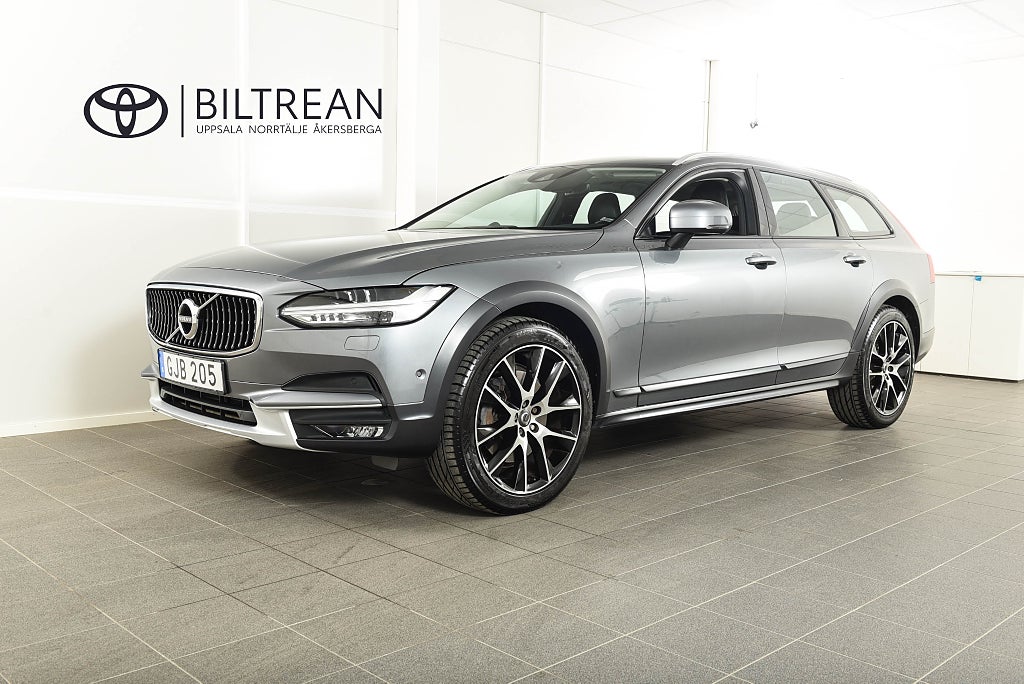 Volvo V90 Cross Country D5 AWD Inscription Pro|B&W|Pano|Skinn|GPS|HuD|Drag|VOC