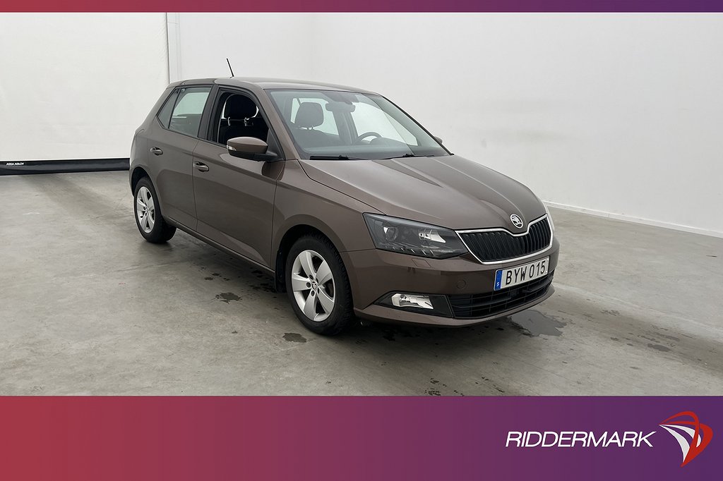 Skoda Fabia 1.0 TSI 95hk P-sensorer Carplay Farthållare