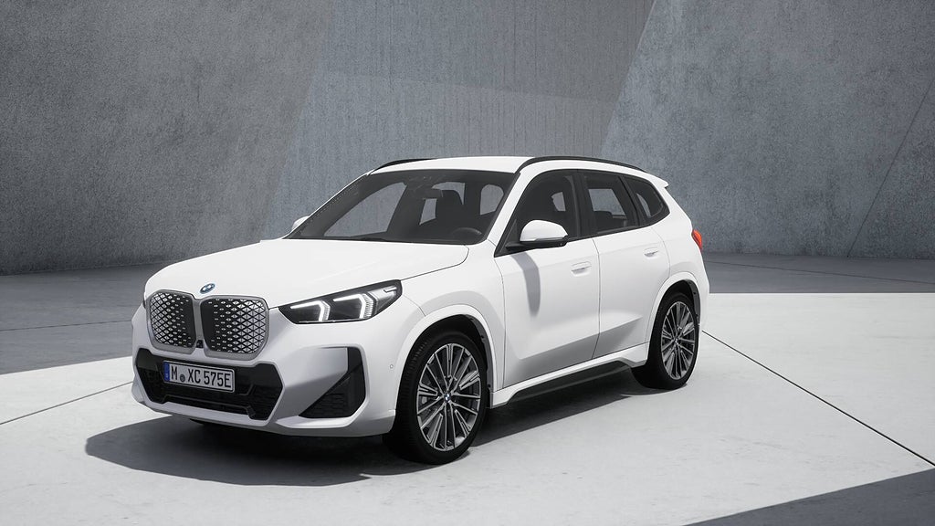 BMW iX1 eDrive20 M Sport Rattvärme Drag H/K 20" Comfort Access