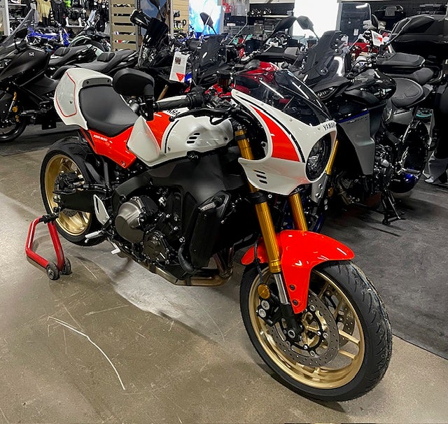 Yamaha XSR 900 ABS RACE PACK REA SPARA 17000 kr