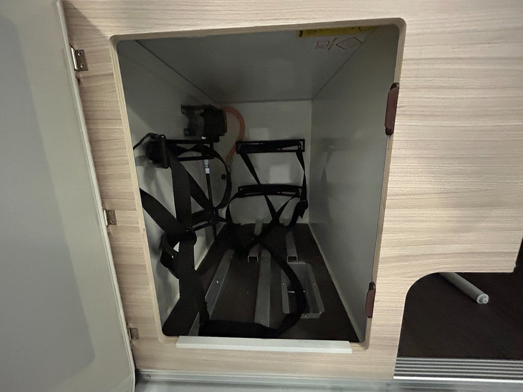 Sun Living V 65 SL / AC / Drag / Inverter / Solcell / LED ljusramp /  - Sun Living