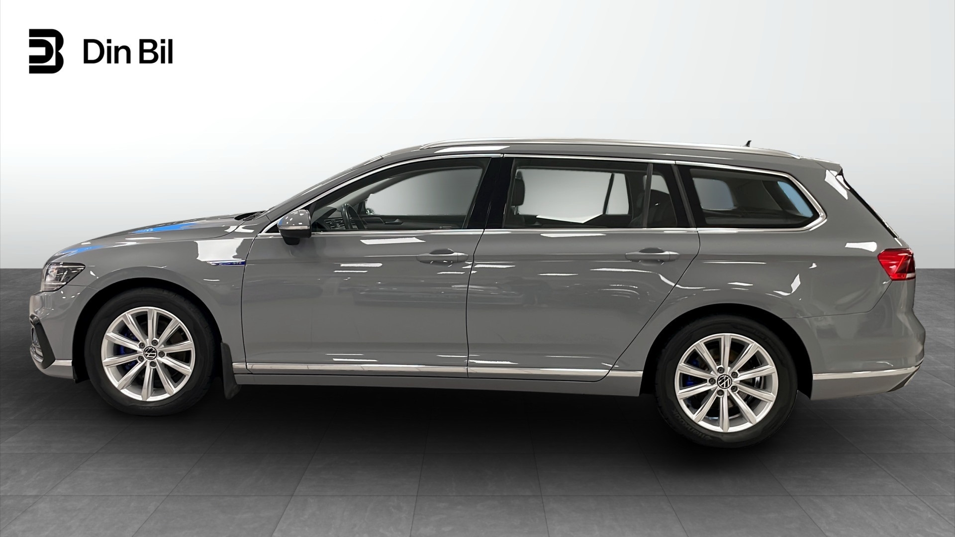 Volkswagen Passat 2022, bild 2/47